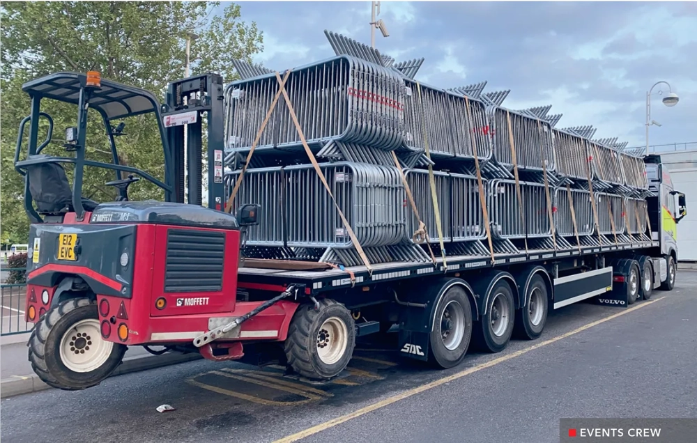 Events Crew Featured in StandOut Magazine for Event Fencing and Barrier Expertise
